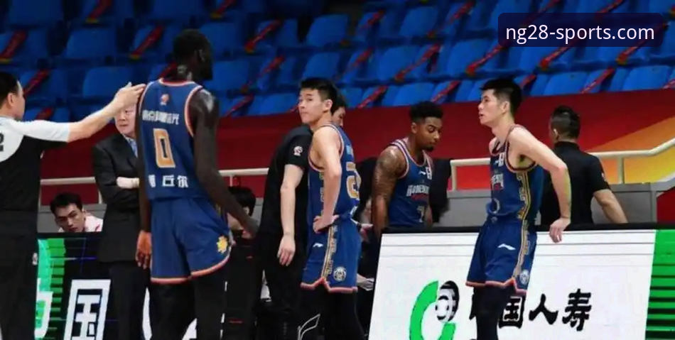 皮特森38分导演逆转，福建终结北京四连胜：一场关键卡位战的深度解析